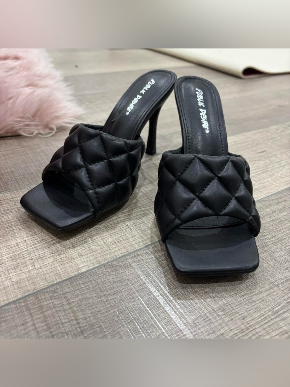 Quilted Slide mule Heel - Black public desire